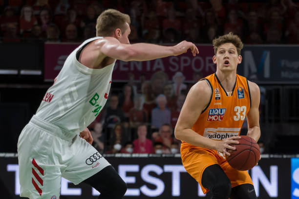 每场比赛的 每场比赛的