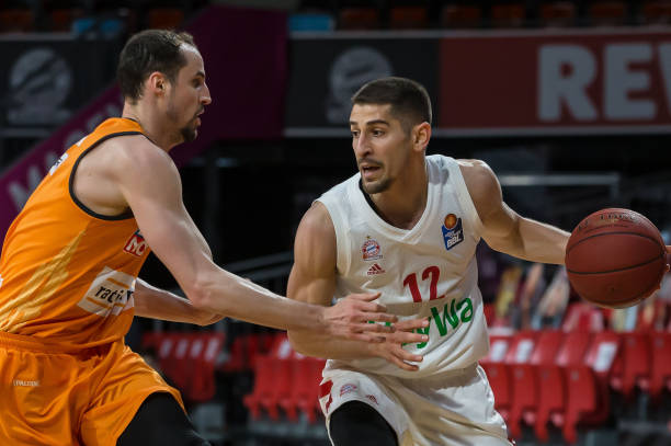 后卫体系中 后卫体系中