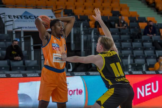 这一里程碑 这一里程碑