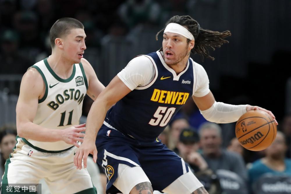 一名越南女 一名越南女