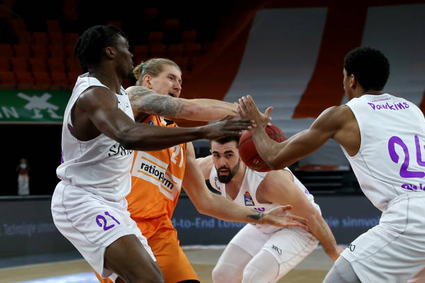 与战术分析 与战术分析