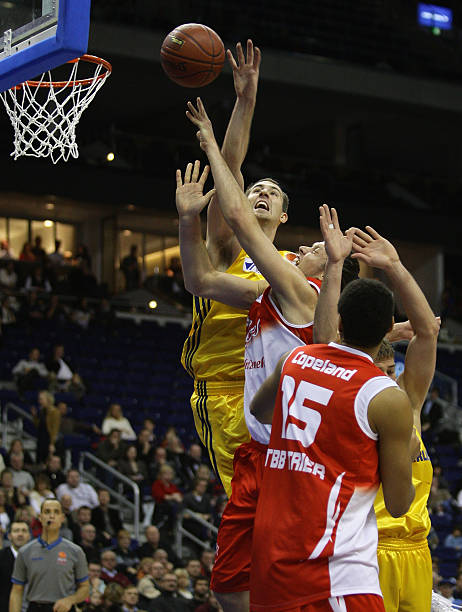 王俊杰为郭 王俊杰为郭